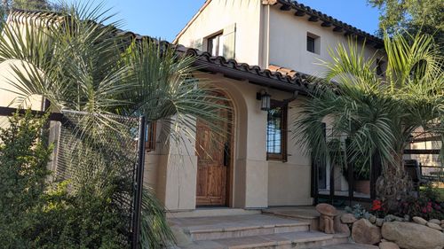 965 W Mountain Dr, SANTA BARBARA, CA, 93103-1670 | Card Image