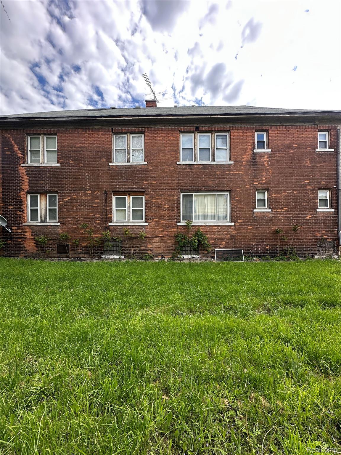 Residential Lease in Detroit 5