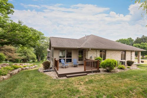 1221 Sherman Ave W, Fort Atkinson, WI, 53538-1540 | Card Image