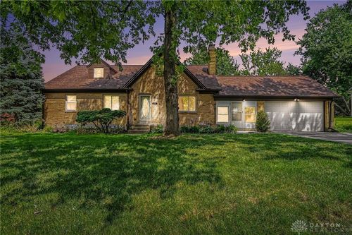272 Maple Ave, Centerville, OH, 45459-4569 | Card Image