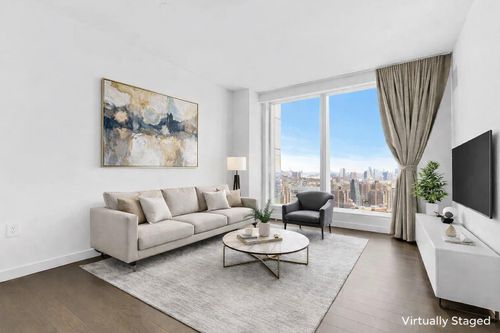 35-e-252 South St, New York, NY, 10002 | Card Image