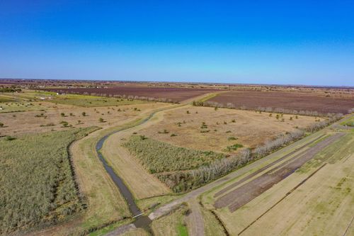 00 Dipple Rd, Guy, TX, 77444 | Card Image