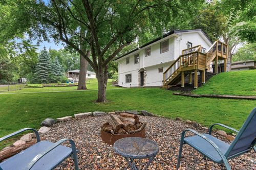3249 Scott Ave N, Golden Valley, MN, 55422-2745 | Card Image