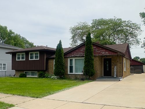 6709 W 88th Pl, Oak Lawn, IL, 60453-1020 | Card Image