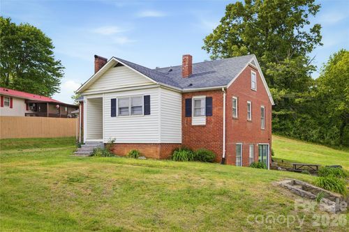 1348 Hibriten Drive Se, Lenoir, NC, 28645 | Card Image