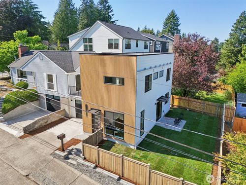 1708 Ne 89th St, Seattle, WA, 98115-3246 | Card Image