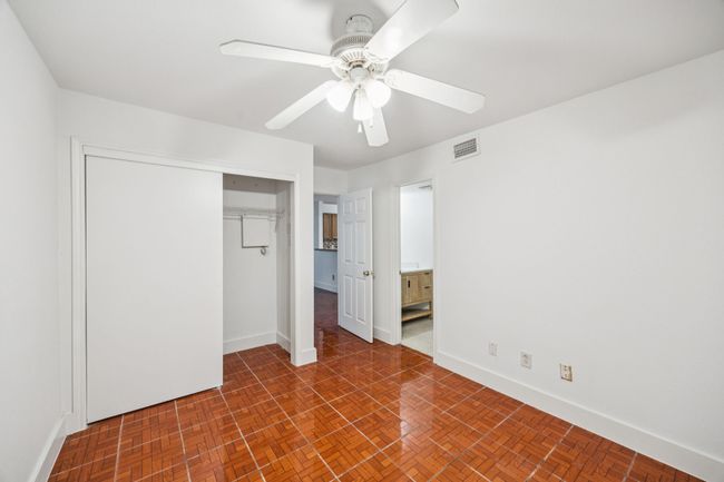 APT-410 - 6108 Abrams Rd, Condo with 2 bedrooms, 2 bathrooms and null parking in Dallas TX | Image 6