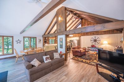 1 Darrah Loop, House other with 4 bedrooms, 2 bathrooms and null parking in Wilmington VT | Image 3