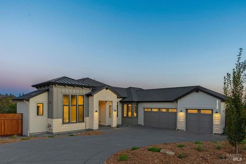 3720 Lakebriar Pl, Santa Rosa, CA, 95403-0947 | Card Image