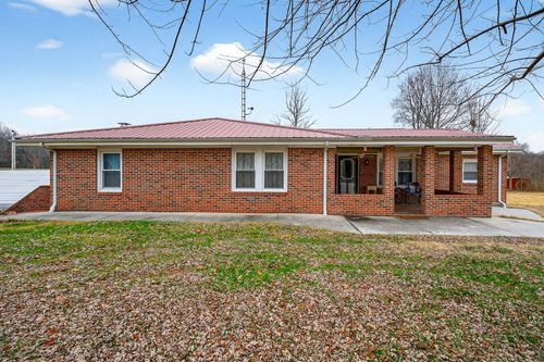 850 Wesley Chapel Rd, Sparta, TN, 38583-6731 | Card Image