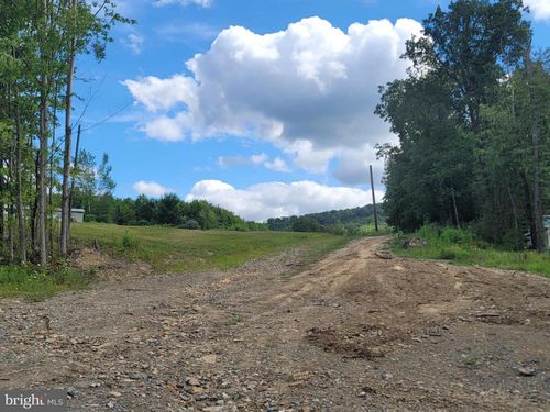 22 Goodrow Ln, Woodland, PA, 16881-8637 | Card Image