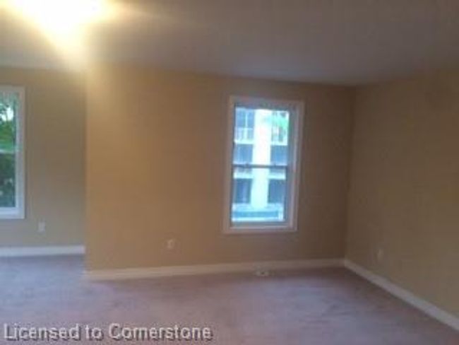 225 Park St S, Townhouse with 2 bedrooms, 0 bathrooms and 2 parking in Hamilton ON | Image 11