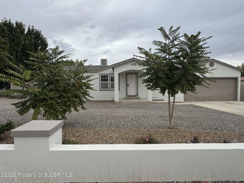 2901 E 19th St, Farmington, NM, 87402-5342 | Card Image