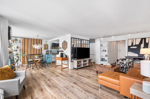 1506-50 E Bellevue Pl, Chicago, IL, 60611-6114 | Card Image