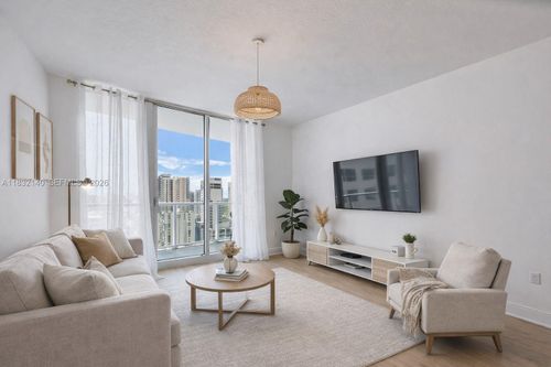 apt-2204-185 Sw 7th St, Miami, FL, 33130-2974 | Card Image