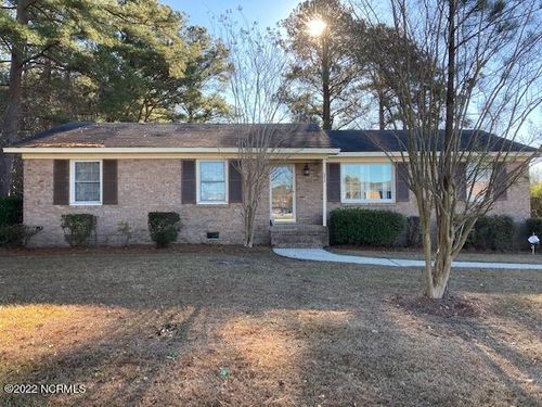 2813 Ellsworth Dr, Greenville, NC, 27834-4913 | Card Image