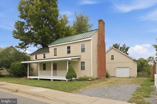 27 E Broad Way, LOVETTSVILLE, VA, 20180 | Card Image