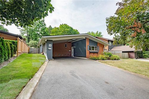 14 Pleasant Ave, Dundas, ON, L9H3S7 | Card Image