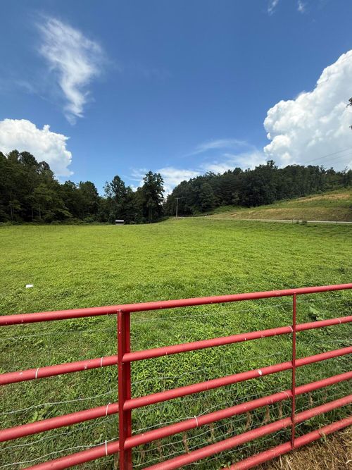 9999 Ky 1304, Barbourville, KY, 40906-7107 | Card Image