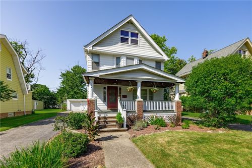 3343 E Scarborough Rd, Cleveland Heights, OH, 44118-3410 | Card Image