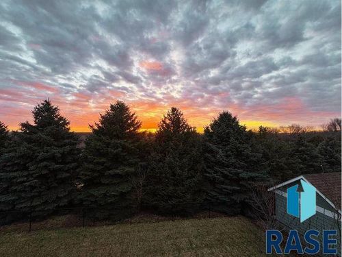 205 N Fairway Dr Drive, Brandon, SD, 57005 | Card Image