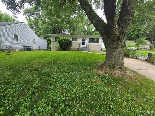 7480 Castro Drive, St Louis, MO, 63135 | Card Image