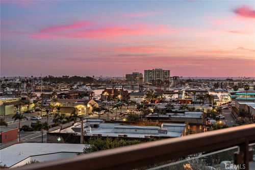 2907 Cliff Dr, Newport Beach, CA, 92663 | Card Image