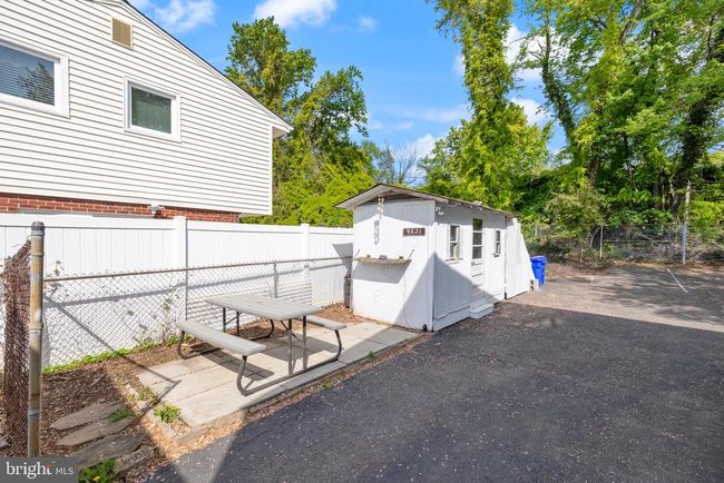 9821 Singleton Dr, House other with 5 bedrooms, 4 bathrooms and null parking in BETHESDA MD | Image 42