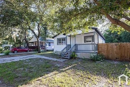 3110 Gordon Ct, Tampa, FL, 33619-1833 | Card Image
