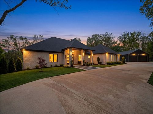 13886 Dartmoor Road, Bentonville, AR, 72712 | Card Image