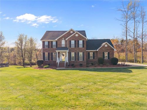 432 Cameron Dr, Salisbury, NC, 28147-8043 | Card Image