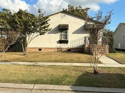 31 Gibbs Drive, House other with 3 bedrooms, 2 bathrooms and null parking in Chalmette LA | Image 1