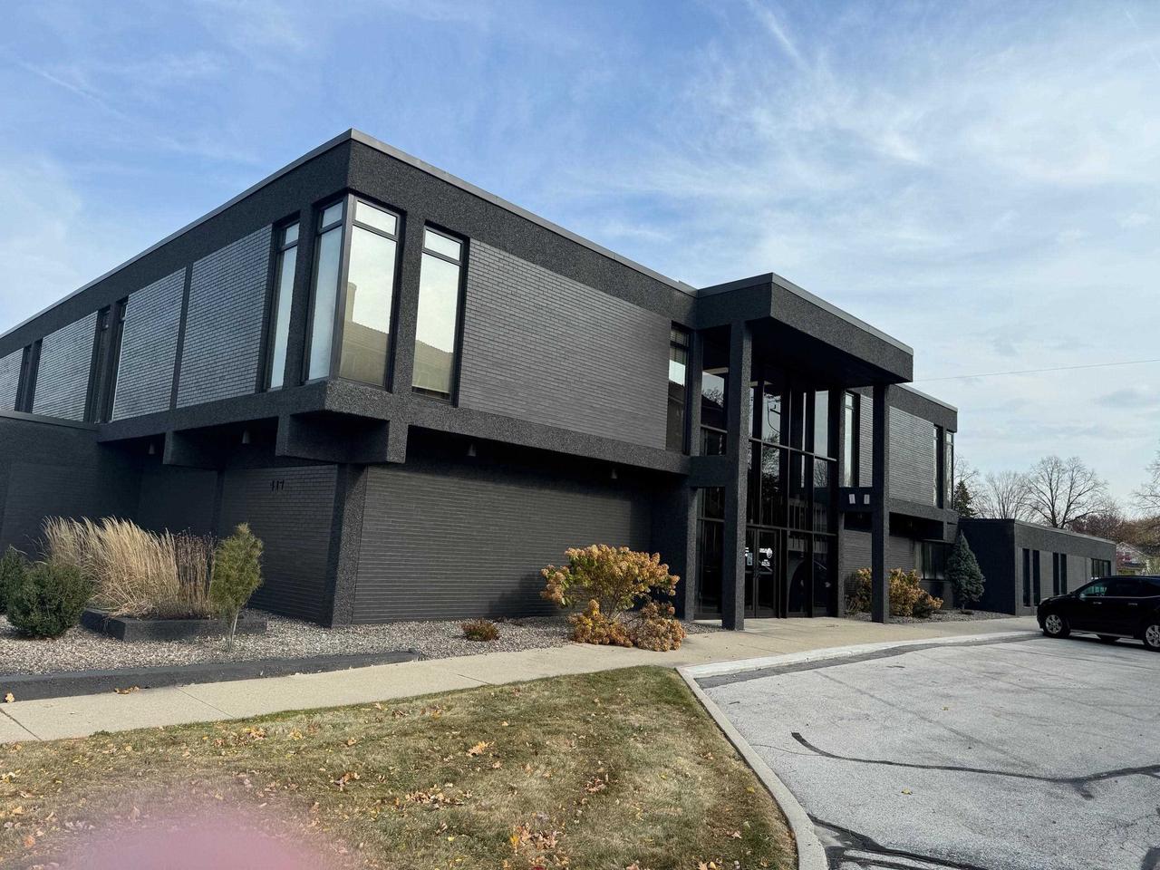 417 S Monroe Ave, Green Bay, WI 54301