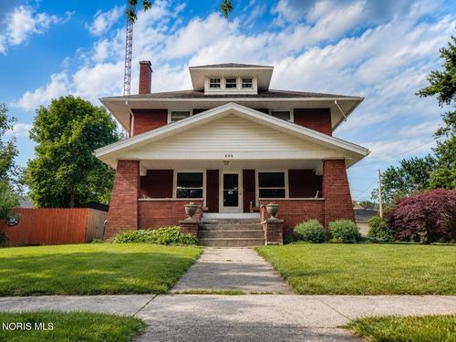 805 West St, Genoa, OH, 43430-1551 | Card Image