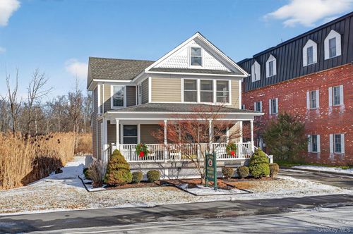 18 Scotchtown Ave, Goshen, NY, 10924-1610 | Card Image