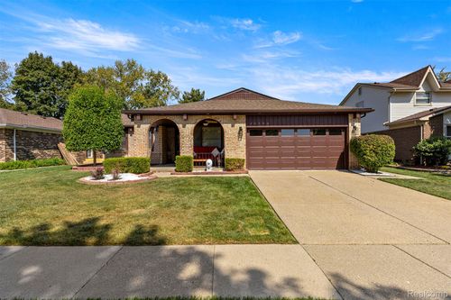 43530 Westminister Way, Canton, MI, 48187-3155 | Card Image