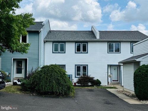 137 Krista Ct, CHALFONT, PA, 18914-3903 | Card Image