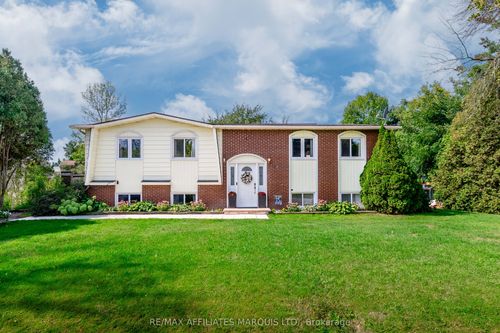 28 Broad St, South Glengarry, ON, K0C1N0 | Card Image
