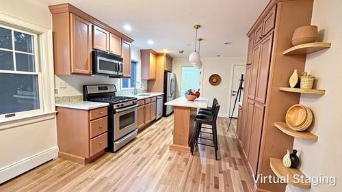 3-121 Sciarappa St, Cambridge, MA, 02141-2121 | Card Image