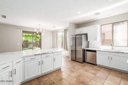 1151 S Hazel St, Gilbert, AZ, 85296-3652 | Card Image