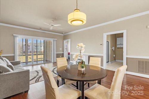 8923 Meadow Vista Rd, Charlotte, NC, 28213-5290 | Card Image