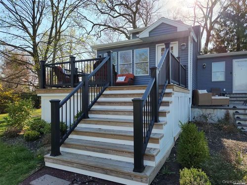 134 Ralph Ave, Babylon, NY, 11702-1625 | Card Image