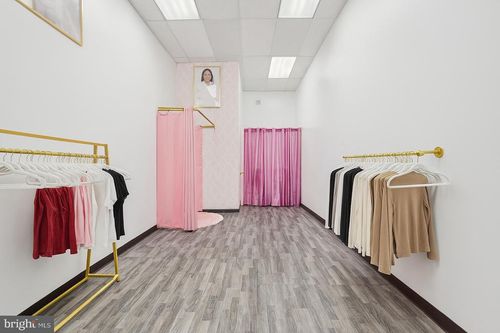 5556 Market St, PHILADELPHIA, PA, 19139-3208 | Card Image