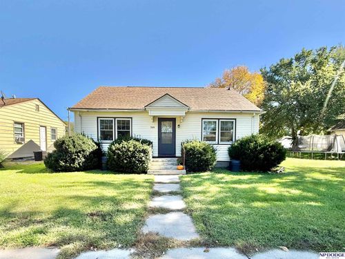 309 N Park Avenue, Oakland, NE, 68045 | Card Image
