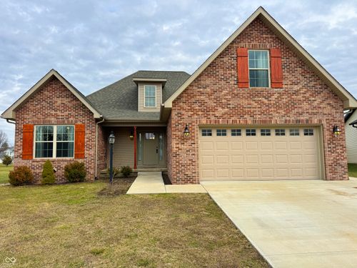 86 Ferndale Dr, Terre Haute, IN, 47803-2404 | Card Image