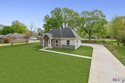 28646 Corby Dr, House other with 3 bedrooms, 2 bathrooms and null parking in Livingston LA | Image 3