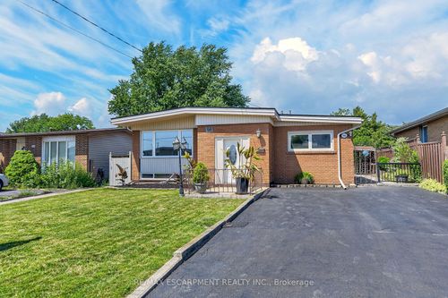 96 Fielding Cres, Hamilton, ON, L8V2P5 | Card Image