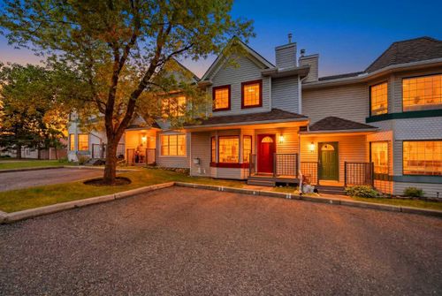 42 Patina Point Sw, Calgary, AB, T3H3J7 | Card Image
