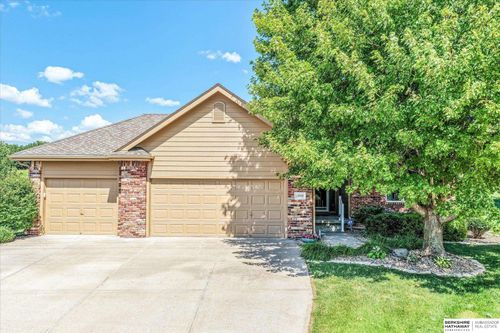 12006 Vane Cir, Omaha, NE, 68142-1676 | Card Image