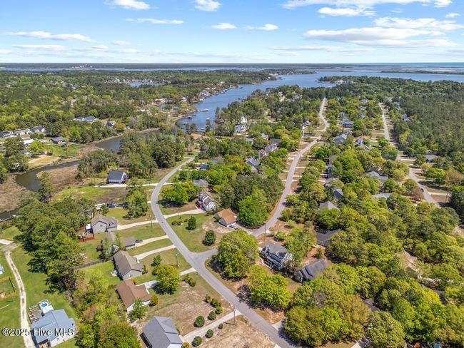 309 Chadwick Shores Dr, House other with 3 bedrooms, 4 bathrooms and 2 parking in Sneads Ferry NC | Image 43